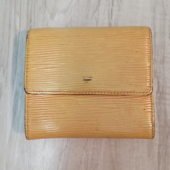 Auth Louis Vuitton Epi Porte Monnaie Billets Cartes Credit Yellow - Picture 2 of 10